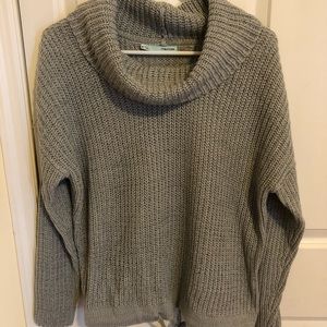 Scope neck sweater